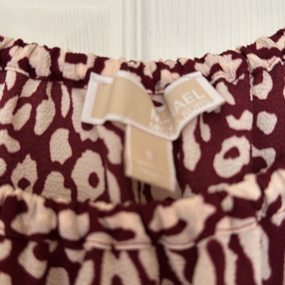 Michael Kors Handkerchief style top - Picture 3 of 6